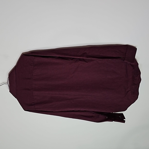 Van Heusen 15 1/2" flex collar long sleeve maroon button down shirt - Picture 4 of 5
